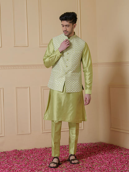 Vibrant Green Embroidered Men's Kurta Set