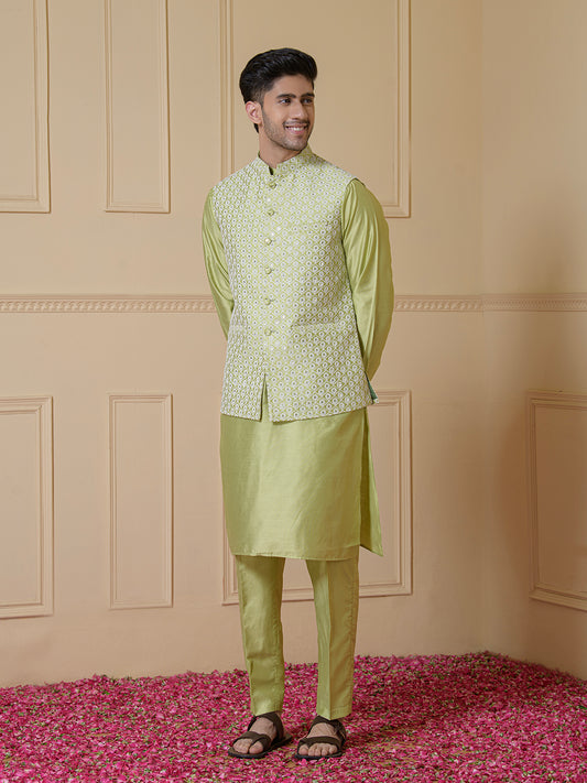 Vibrant Green Embroidered Men's Kurta Set