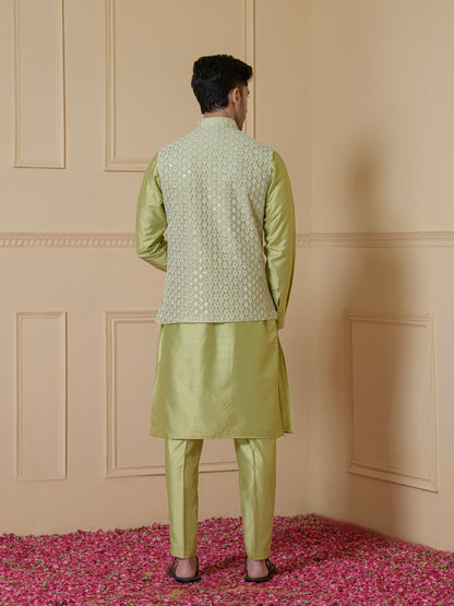 Vibrant Green Embroidered Men's Kurta Set